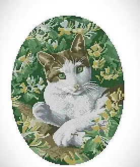Вышивка Кошка в цветах