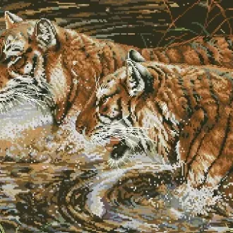 Вышивка Тигры в воде