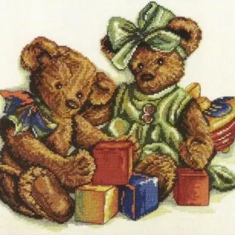 Вышивка Играющий мишки