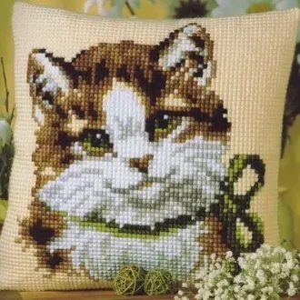 Вышивка Котенок