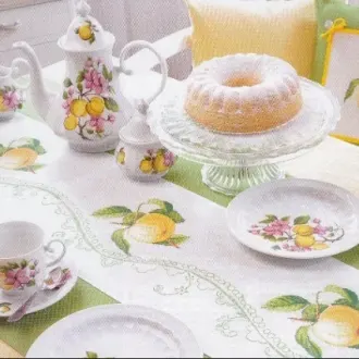 Вышивка Яблоко