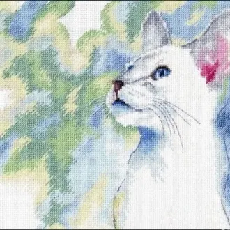 Вышивка Белая кошечка