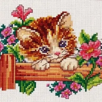 Вышивка Котенок на заборе