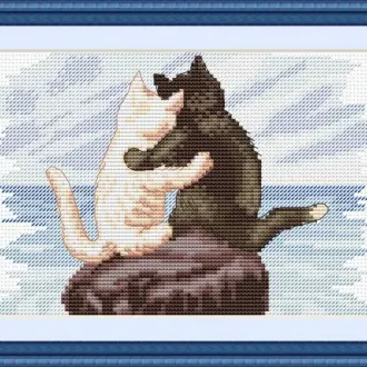 Вышивка Коты на камне